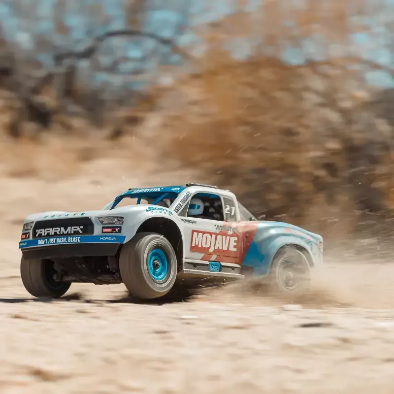1/12 Mojave GROM Brushless 4×4 Buggy (Includes battery and charger) White: ARA2304ST2