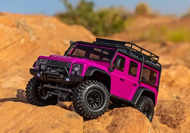 1/18 TRX-4M Land Rover™ Defender™: Pink
